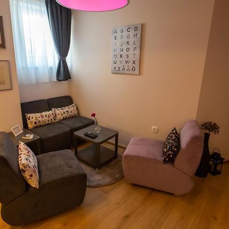 Charming Apartment In Shtip'S Downtown Stip Kültér fotó