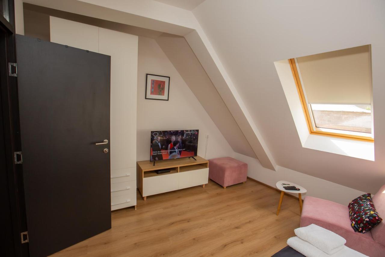 Charming Apartment In Shtip'S Downtown Stip Kültér fotó