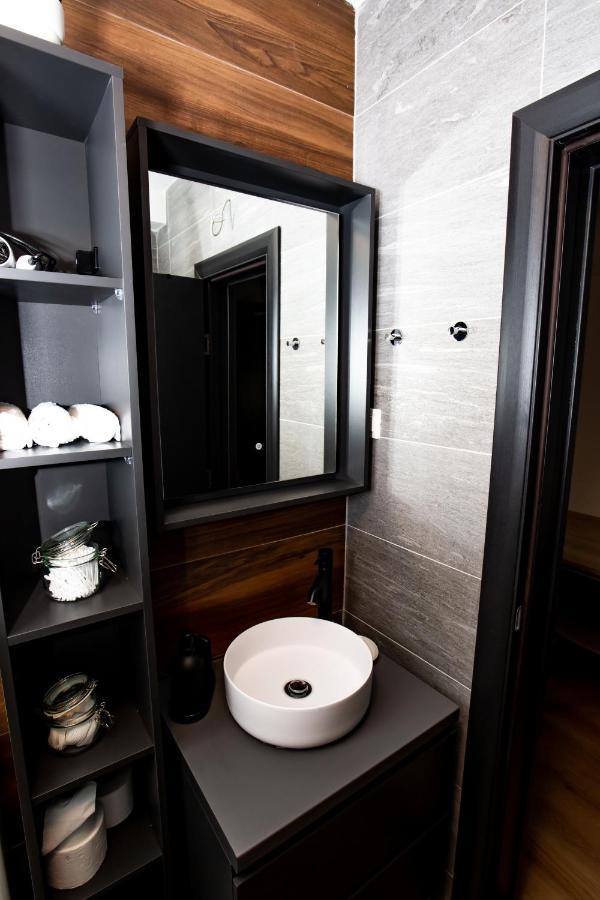 Charming Apartment In Shtip'S Downtown Stip Kültér fotó